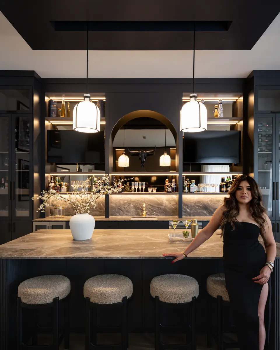The bar from the side, pendants and stools